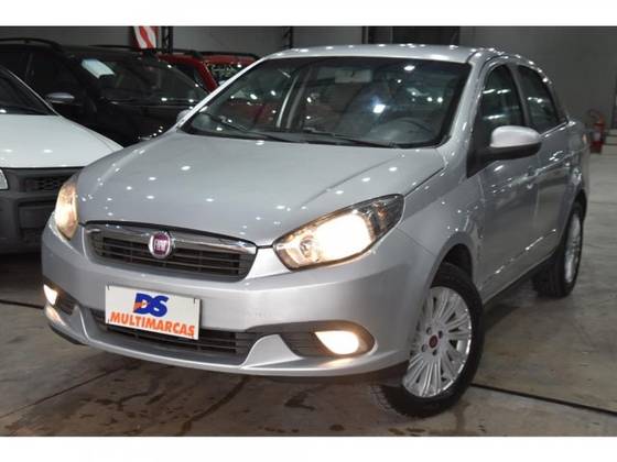 FIAT GRAND SIENA 1.6 MPI ESSENCE 16V FLEX 4P MANUAL FIAT GRAND SIENA 1.6 MPI ESSENCE 16V FLEX 4P MANUAL
